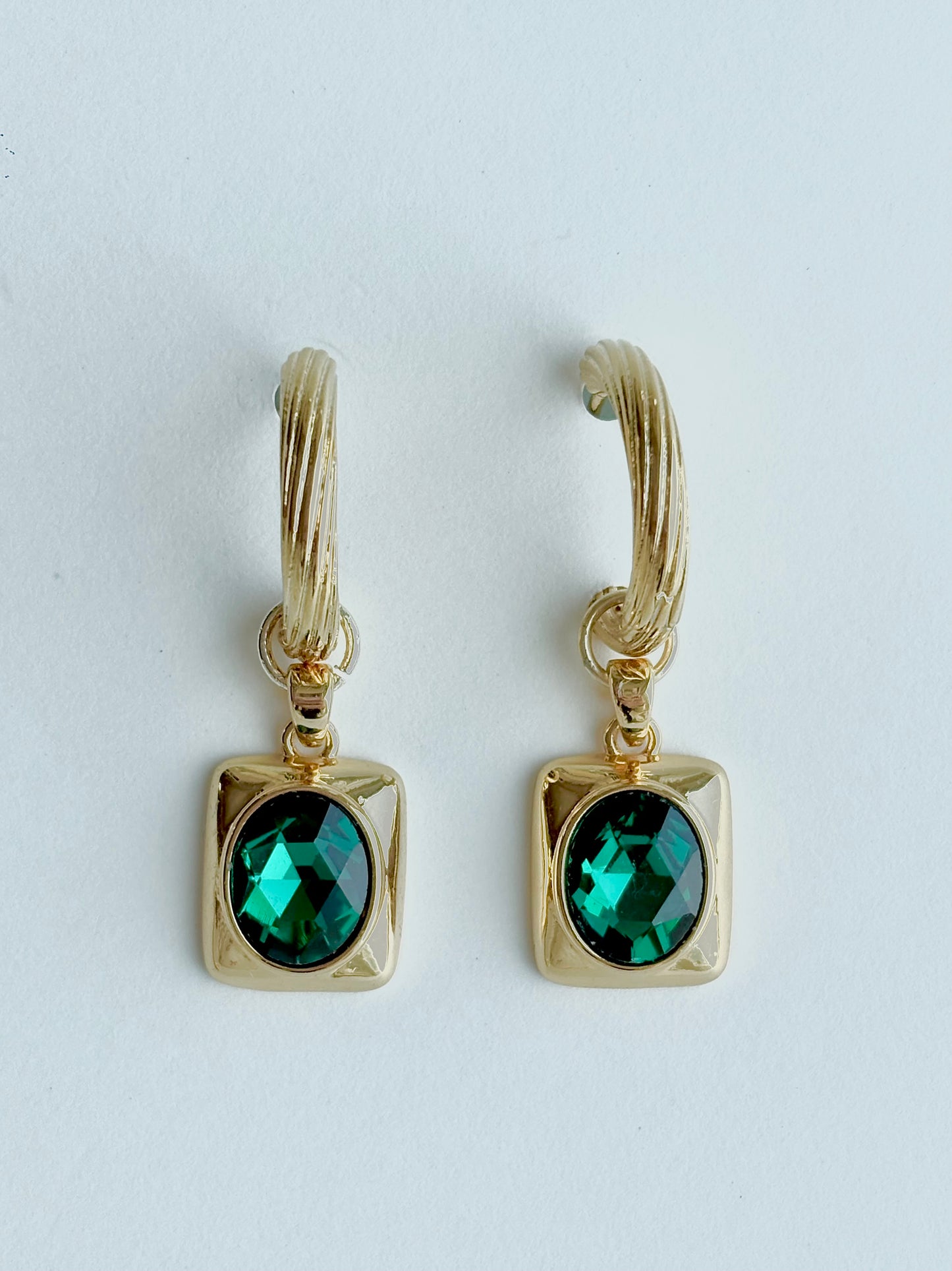 Oval Emerald golden hoop earrings