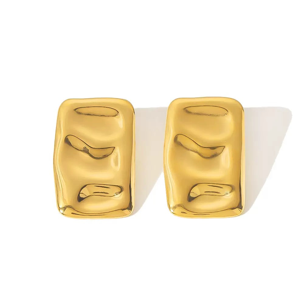 Golden textured earrings